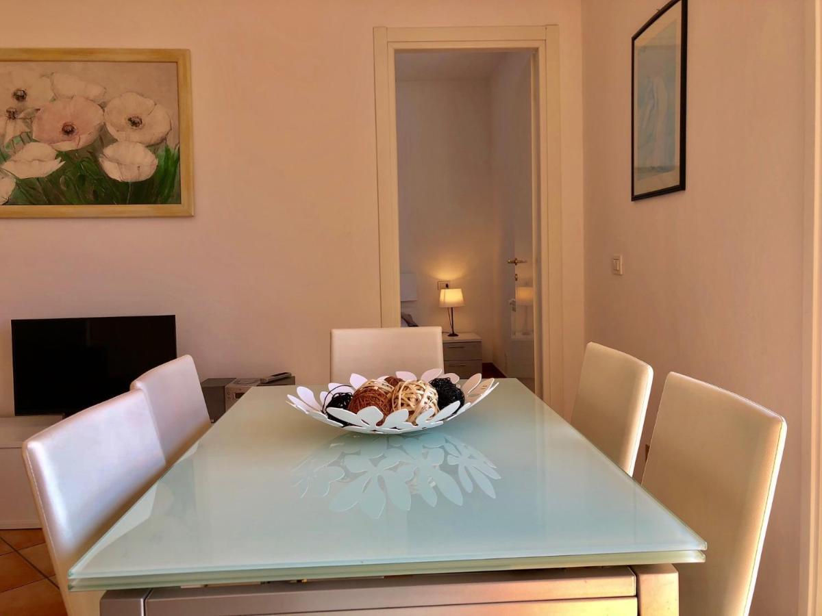 Residenza Ai Ronchi 1 2 6 Aparthotel Maccagno Luaran gambar