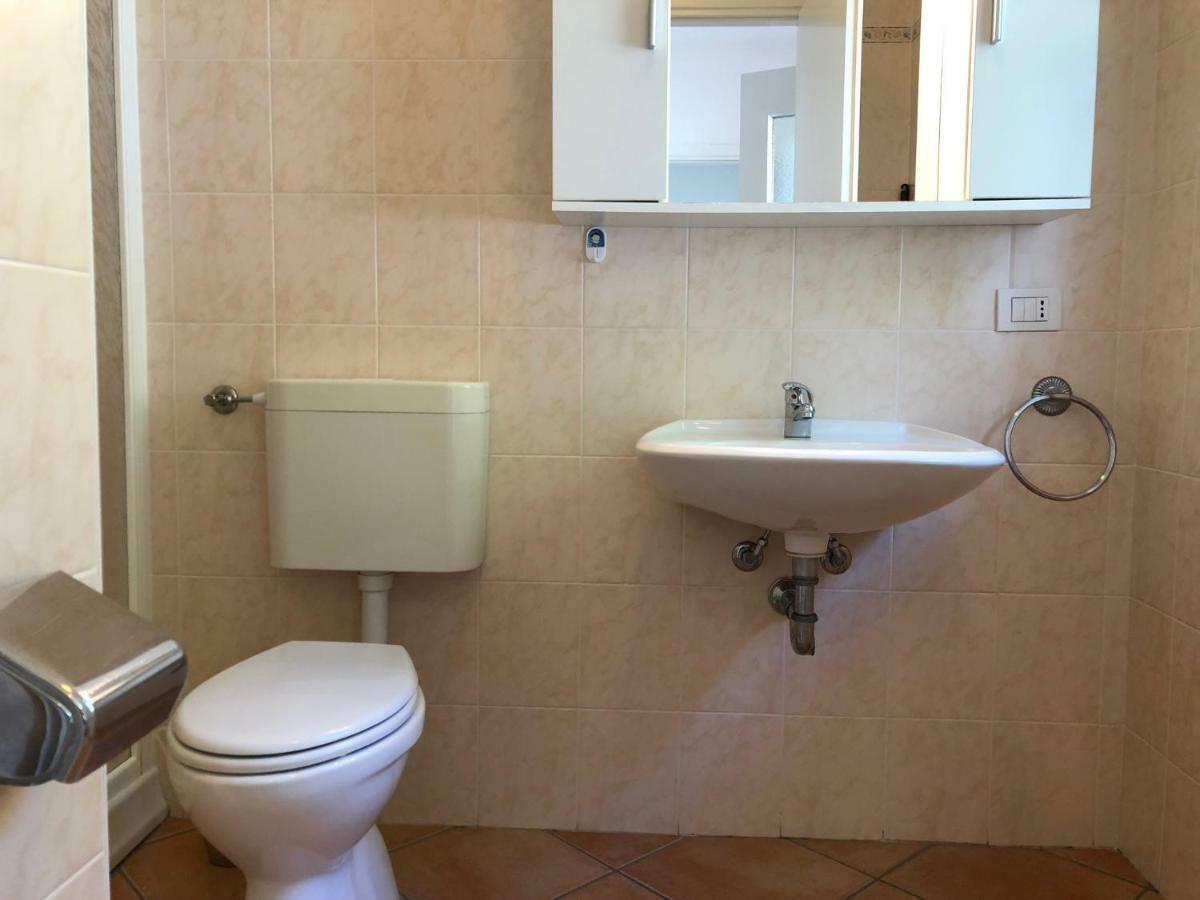 Residenza Ai Ronchi 1 2 6 Aparthotel Maccagno Luaran gambar