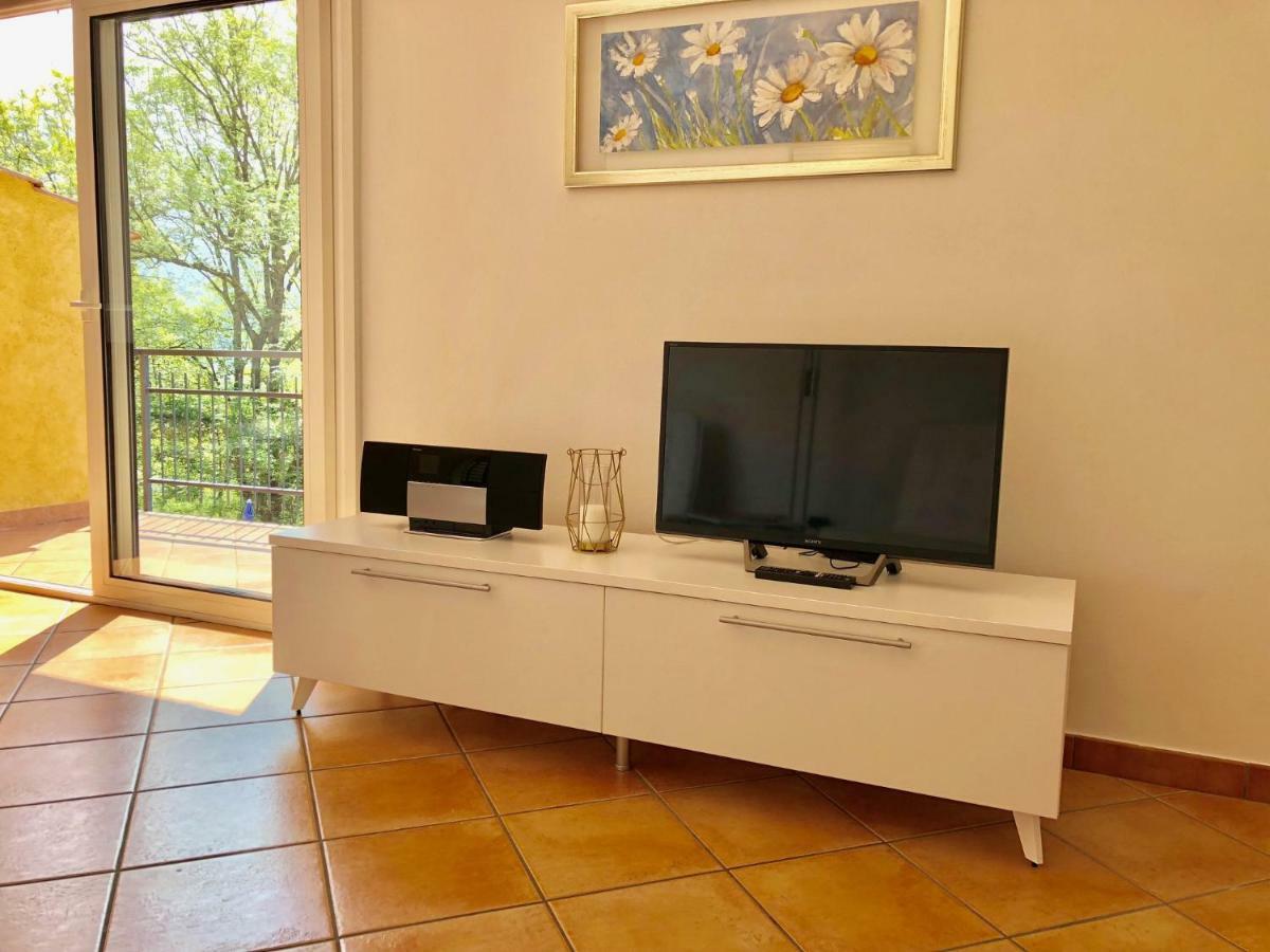 Residenza Ai Ronchi 1 2 6 Aparthotel Maccagno Luaran gambar