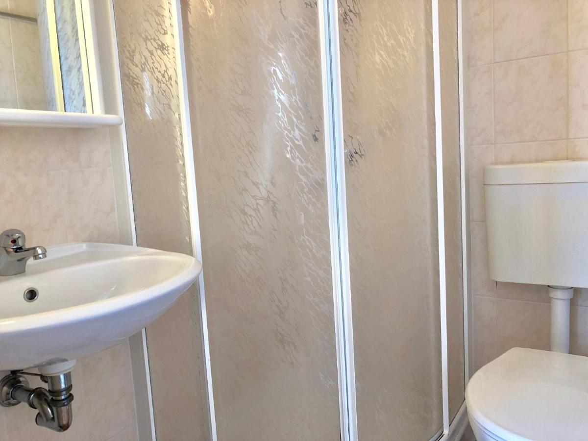Residenza Ai Ronchi 1 2 6 Aparthotel Maccagno Luaran gambar